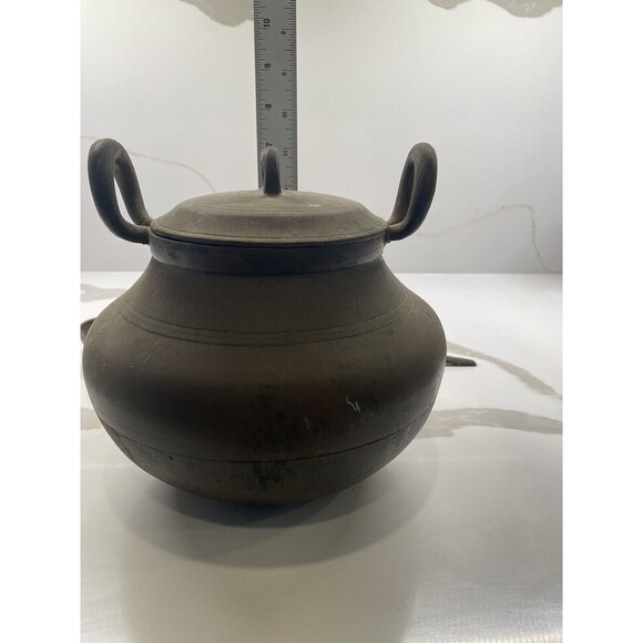 Antique Brass Heavy Fireplace Cooking Pot with stirring and serving spoons - Picture 10 of 10